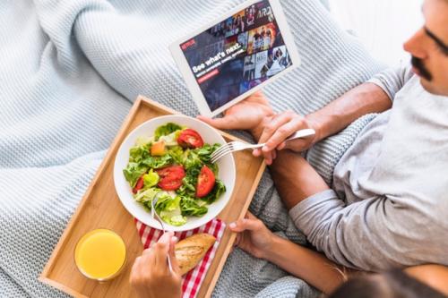 5 Makanan Enak  untuk Menemani Lo Saat PSBB